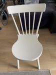 2 stycker vita stolar Norraryd från Ikea