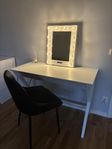Sminkbord, stol och spegel