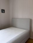 Säng: kontinentalsäng, 140 cm, IKEA Dunvik
