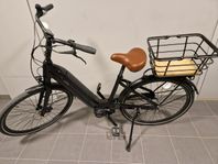 White E-Trekking 1.0 Monotube 2023 Elcykel - Fint skick