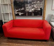 Röd soffa Klippan från ikea 