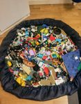 legosäck full med lego
