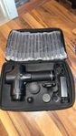  Massagepistol med väska + laddare & 4 munstycken 