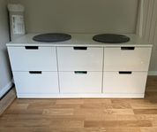 Nordli byrå med 6 lådor säljes.