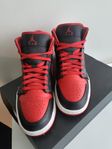 Nike Air Jordan 1 Mid Alternate Bred