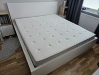 MALM 180x200cm säng med madras 