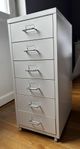 Ikea hurts Helmer