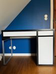 Skrivbord