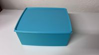 Tupperware 