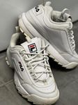 Fila skor