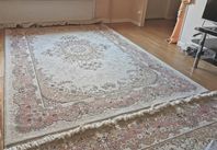 Två vackra Iransk-Persiska mattor klassisk orientalisk stil