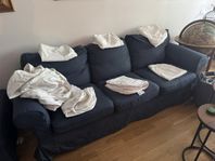 Ektorp soffa med blå och vit klädsel
