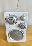  Radio – Liten och behändig – Retro – Nyskick !!    