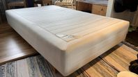 Ikea Sultan Säng 120x200 med ben i ek