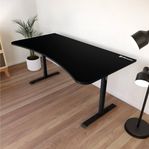 Arozzi Arena Gamingbord – Svart (8 st tillgängliga)