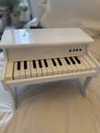 Korg tinyPIANO White – charmigt digitalpiano för barn