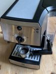 Espresso maskin med mjölkskummare