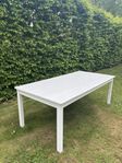 Stort utebord /trädgårsbord 8-10 pers