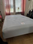 120 cm säng från IKEA skänkes 