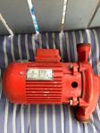 Vattenpump för damm/vattenfall.