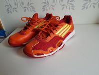 Snygga Adidas skor, Orange/röd i stl 41 1/3