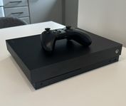 Xbox One X - 1 handkontroll