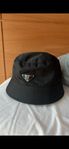 PRADA buckethat