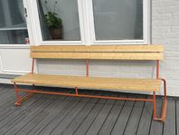 Soffa- Grythyttan finns i Simrishamn i mycket god skick