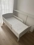 Juniorsäng 140x70 med babymatexmadrass