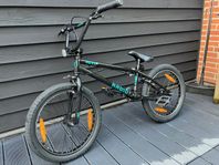 Radio Revo Pro FS 20" 2021 Freestyle BMX cykel