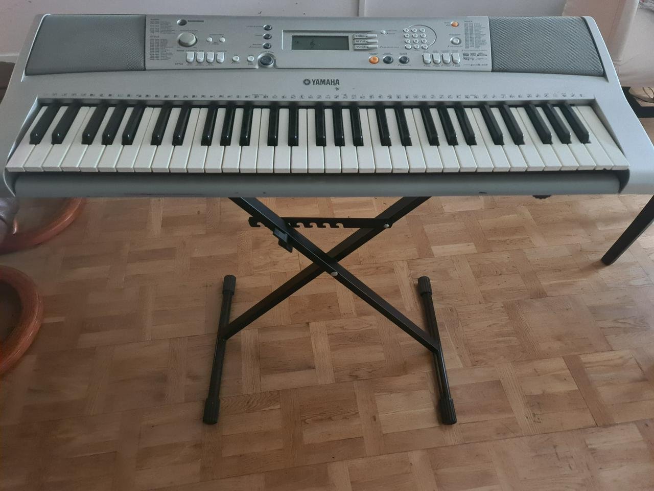 Yamaha keyboard 
