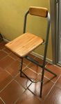 5 stycken barstolar bortskänkes 