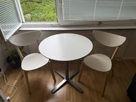 Bord och stolar 