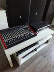 pa utrustning slutsteg mixer pa högtalare