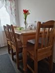 handgjorda bord och stolar 