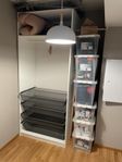 PAX garderob + mesbackar