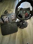 Logitech g29 ratt och pedaler och växelspak