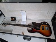 Gibson EB 2013