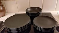 Tallrikar, set, svarta, IKEA färgklar