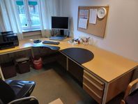 Skrivbord bortskänkes