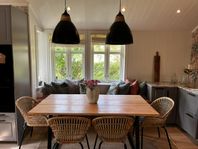 Köksbord+4 stolar+2 kökslampor Butcher Lamps