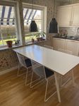 Hay Loop Stand matbord