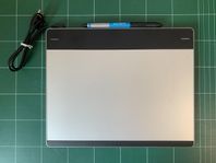 Wacom Intuos CTH-680 tablet & stylus pen