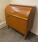 retro rullklaffbyrå i teak svenska möbelfabriken