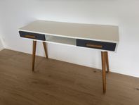 Skrivbord