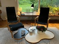 Swedese Primo Fåtölj Hög Rygg i bok, 2 stycken & en fotpa