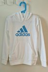 Vit huvtröja från Adidas i storlek 128