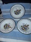 4 st. Wedgwood* Englands Small Sweet Plate med frukt bild,