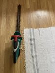 Häcksax Bosch AHS 48 LI med 18 V Batteri