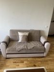 Säng Soffa bänkTv soffabord matta 